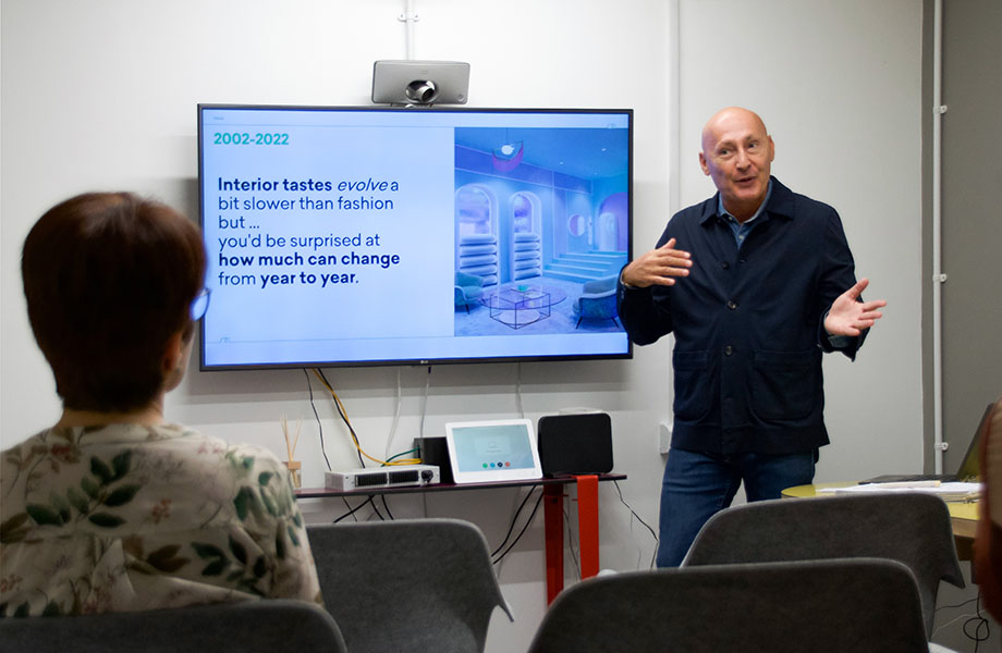 Showroom carousel image 6