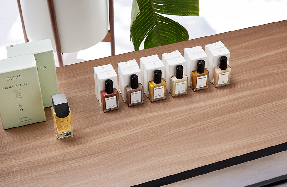 5795-NG Camel Elm woodgrain laminate shows retail store design with beauty products