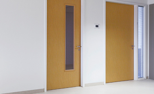 Door Card 540x330