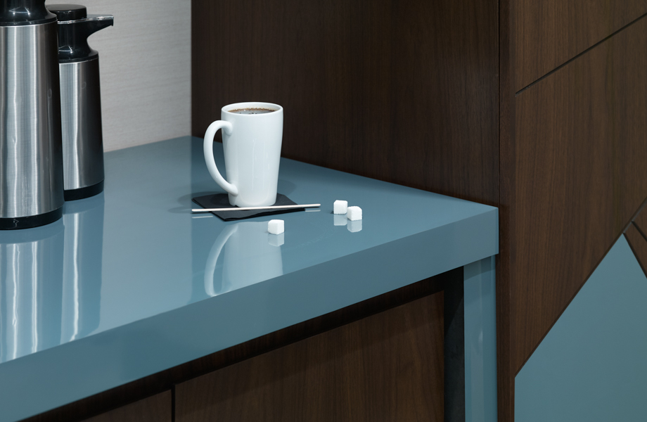 Stratifié de marque Formica® 8792-90 Ciel Hivernal